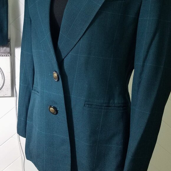 Le Suit Skirt Set Petite - Picture 5 of 5